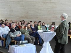 Bildung ist mehr! Professor Dr. Richard Münchmeier beim Vortrag