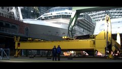 »Mit einem internationalen Team schaffen wir Großes« Auszubildende der Meyer Werft (Foto: Meyer Werft)