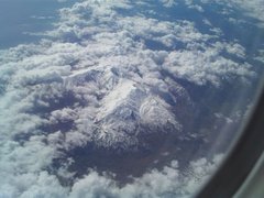 Hier beginnt wieder Europa: Der schneebedeckte Ida-Berg auf Kreta Hier beginnt wieder Europa: Der schneebedeckte Ida-Berg auf Kreta